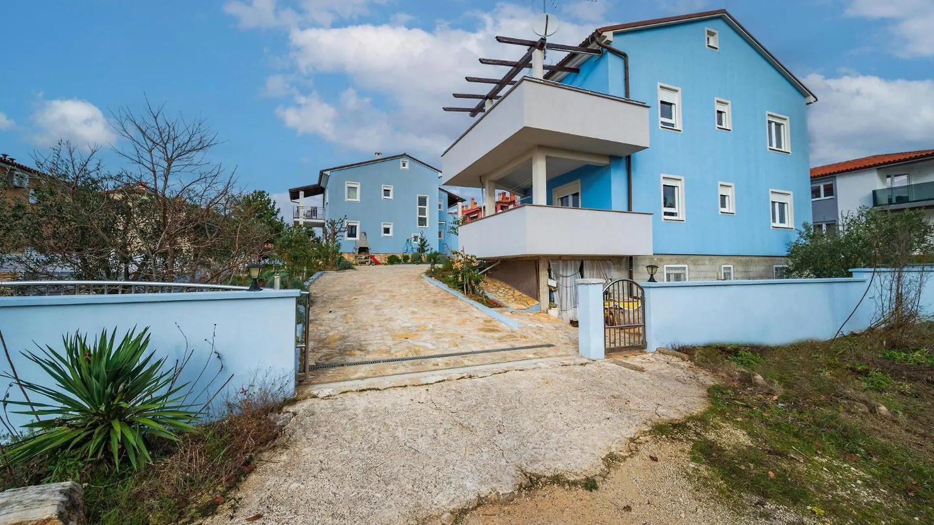 1 Bedroom Lovely Apartment In Barbariga
