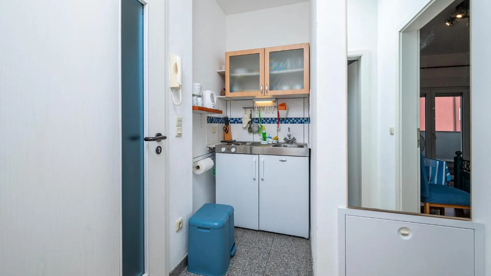 1 Bedroom Lovely Apartment In Barbariga Croatia